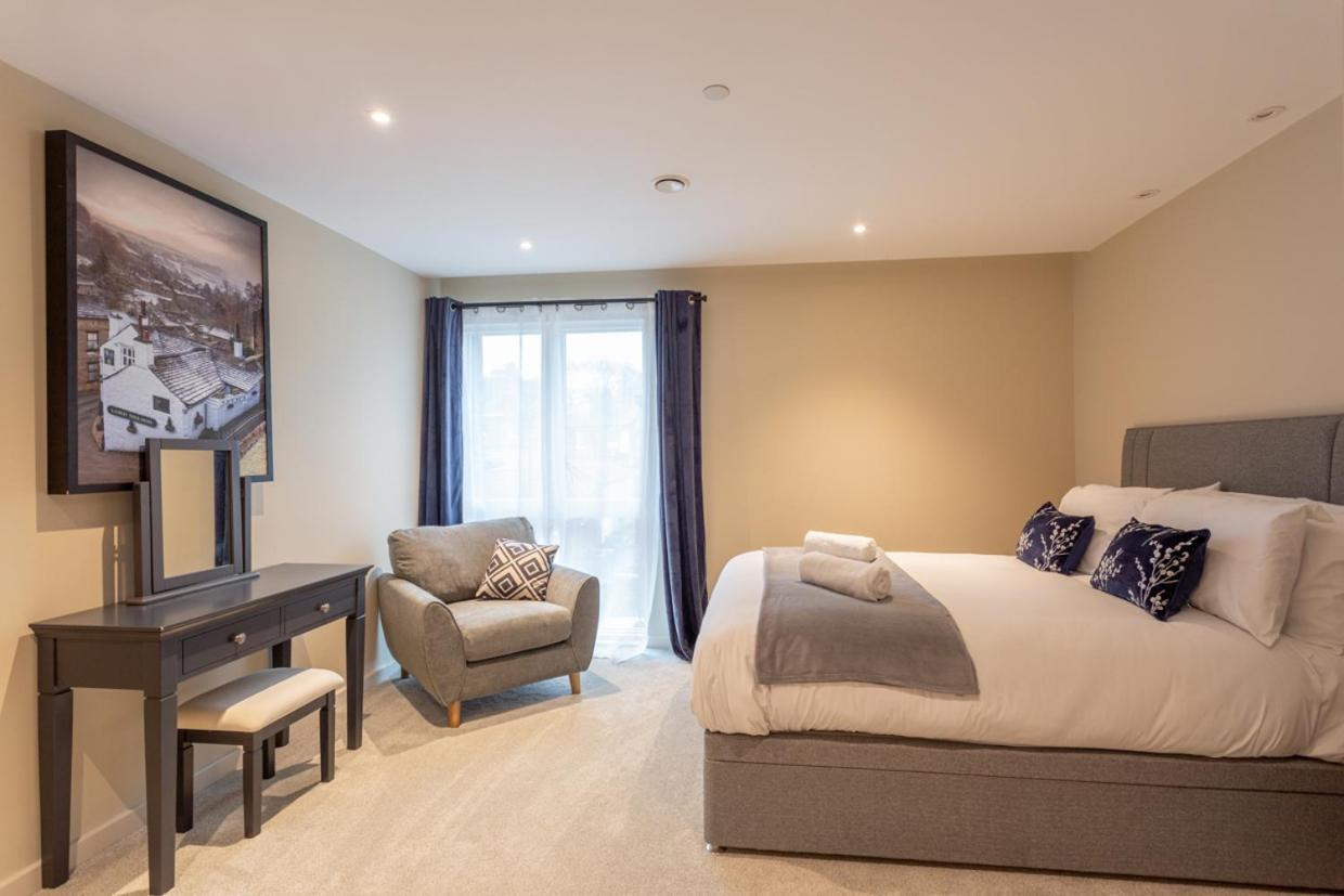 Luxury 2 Bedroom Apartment With Free Parking In The Heart Of יורק מראה חיצוני תמונה