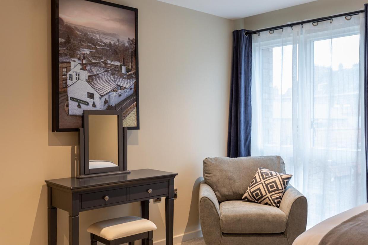 Luxury 2 Bedroom Apartment With Free Parking In The Heart Of יורק מראה חיצוני תמונה